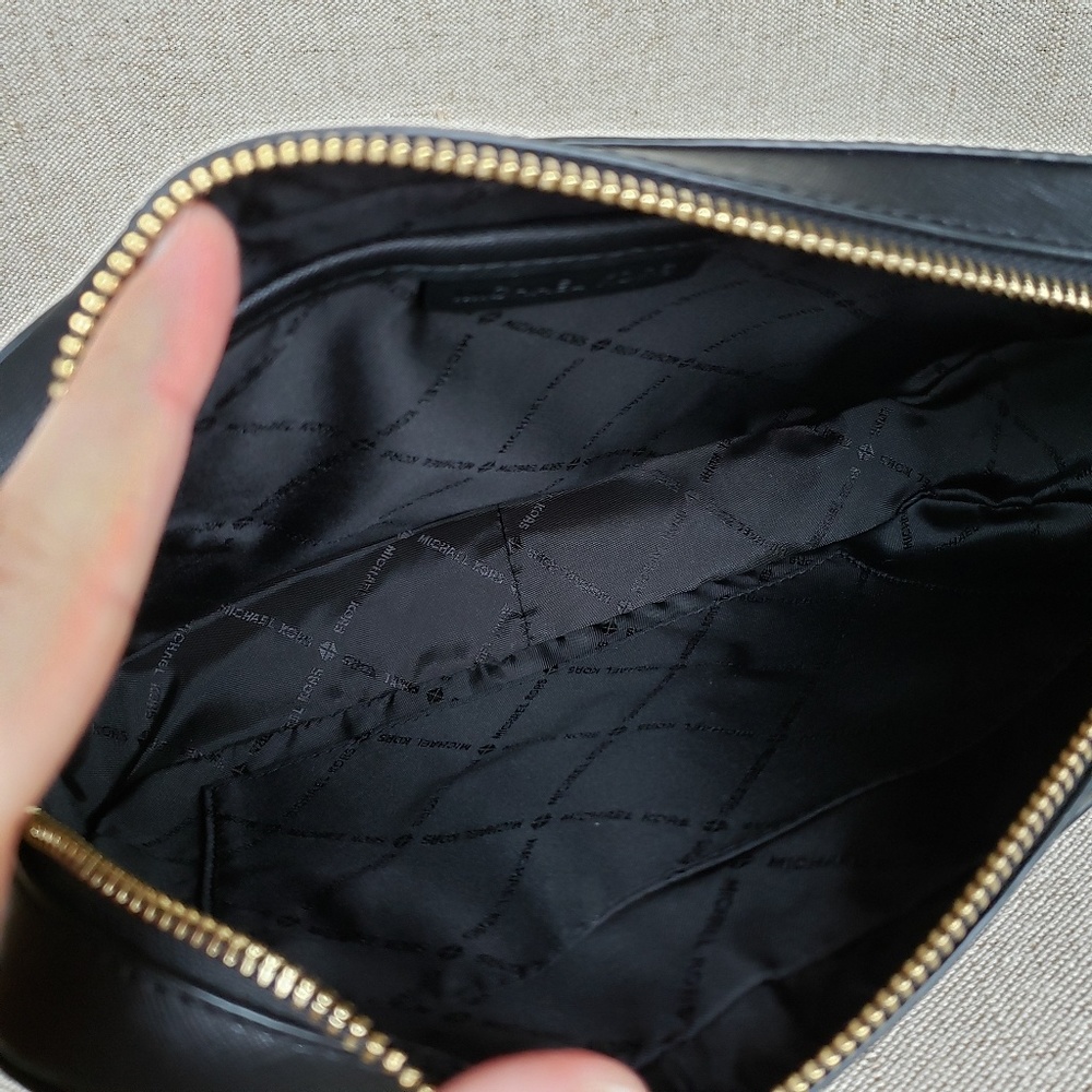 SOLD NWT Michael Kors Bag And Wallet Bundle set - Picture 4 of 8